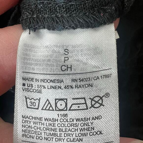 Old Navy Women's Black Jumpsuit Size Small Sleeveless Smocked Adjustable Straps - Picture 6 of 6